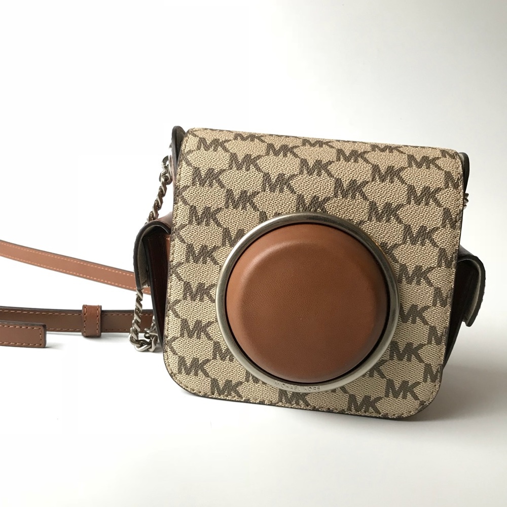 NEW MICHAEL KORS SCOUT HERITAGE LOGO CAMERA BAG